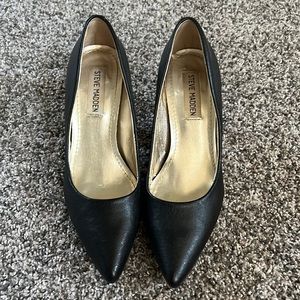 Steve Madden pointy toe black heels, size 6